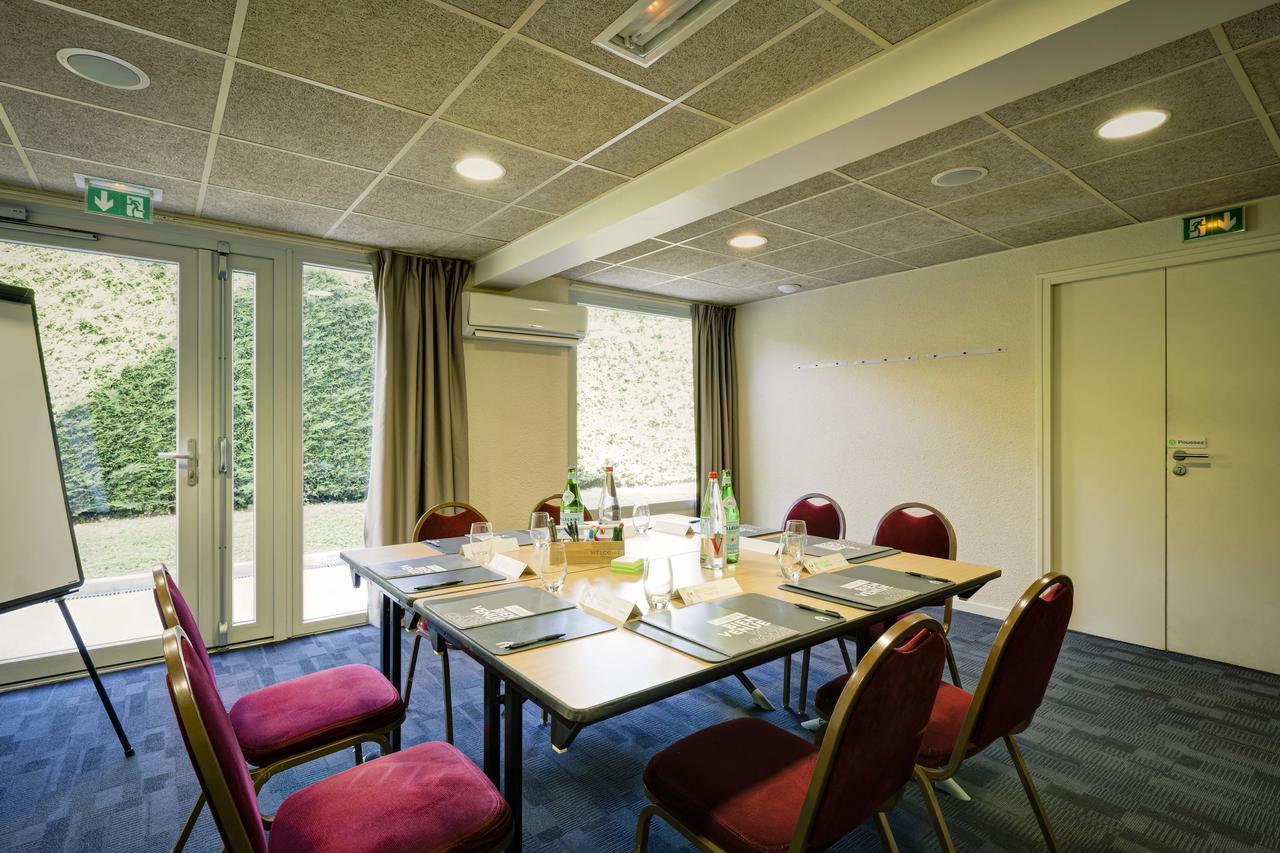 Hotel Campanile Geneve - Ferney-Voltaire Zewnętrze zdjęcie